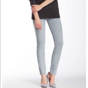 Genetic Denim Shya  Skinny Jean sz 27/4